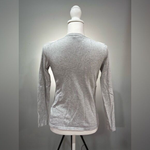 SALE! Gray Tommy Hilfiger Argyle V-Neck Sweater Size S EUC - Picture 2 of 6